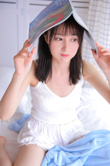 在电梯里就迫不及待了